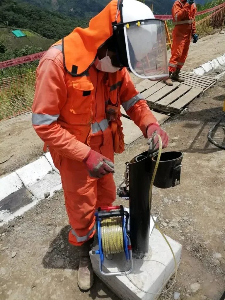 Ensayo CPT (Cone Penetration Test) en Buin: Perfil Estratigráfico Continuo y Parámetros Geotécnicos